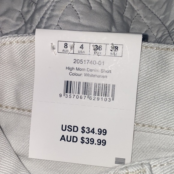 Cotton On High Rise Mom Shorts (3 for $10) - Picture 5 of 5